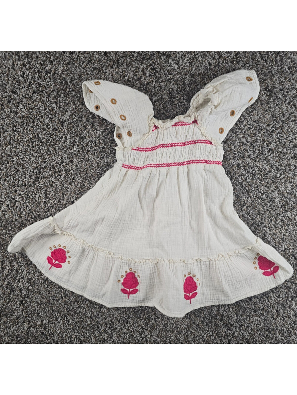 Zara Girls Sz 3T Smocked Short Sleeve Boho Dress White Red Embroidered Floral